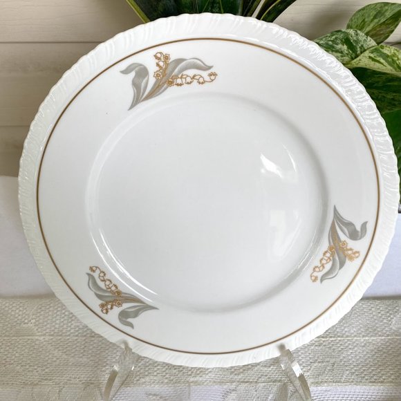 Enchantment Hanover China, Set of 3 Plate - Lily Of The Valley, Silver Leaves - Picture 2 of 5